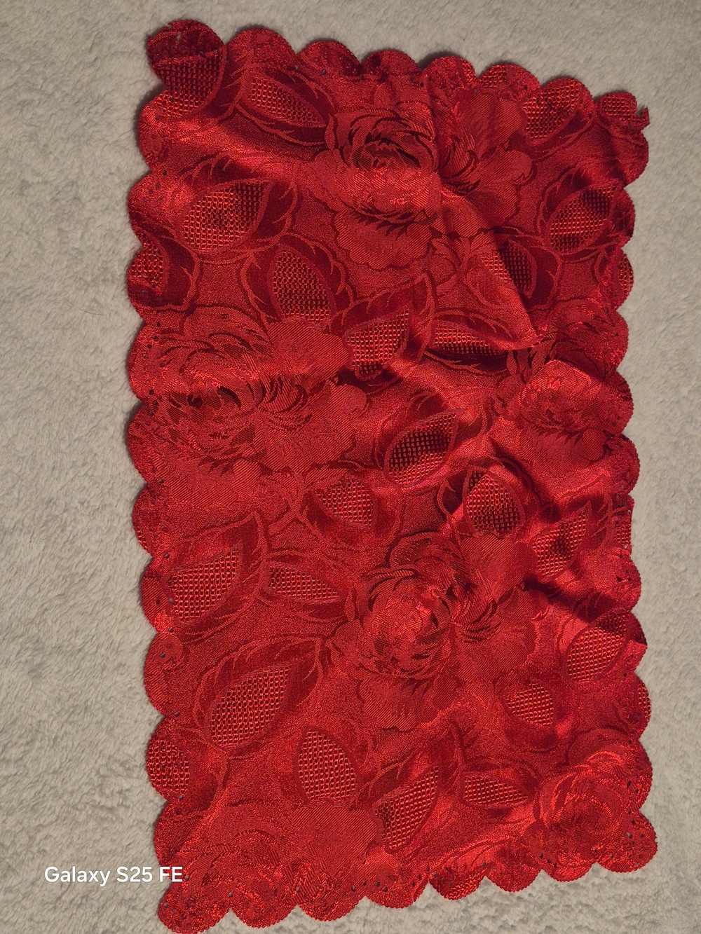 Red Rose Satin Jacquard Placemat / Small Table Runner